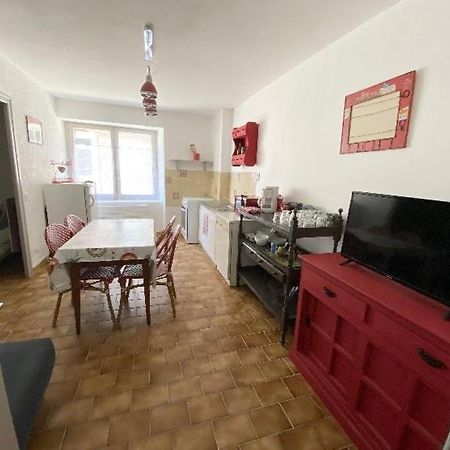 Studio En Rez-De-Chaussee Tout Equipe Jullianges Экстерьер фото